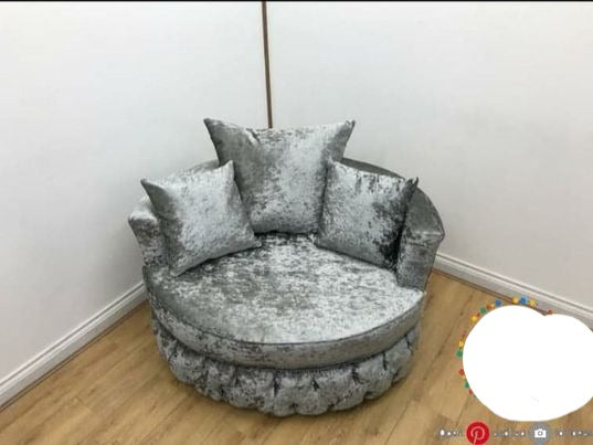 Black crushed deals velvet cuddle chair