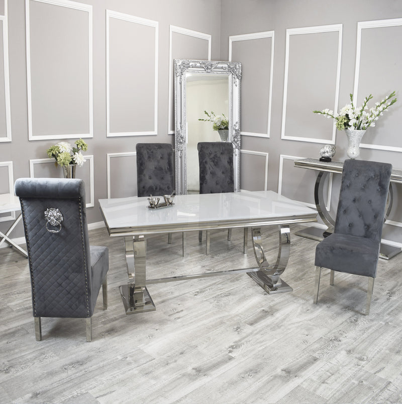 The Arianna Marble Dining Table With Sofia lion Knocker Dining Chair