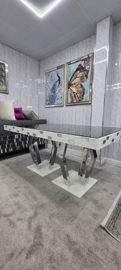 Roma dining table in White and Chrome